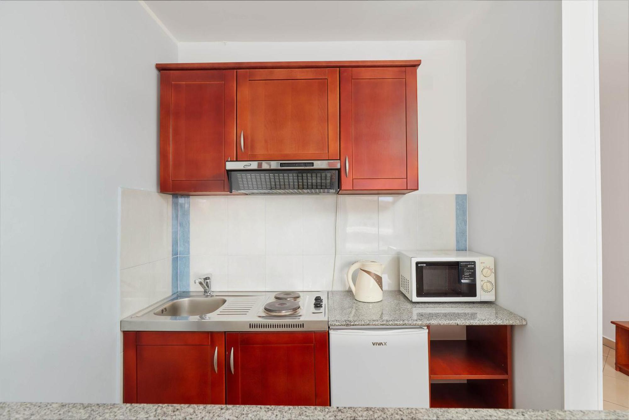 ロシック アパートメンツ ティヴァト 部屋 写真